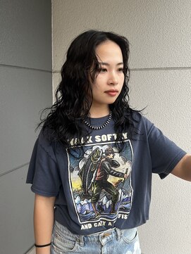 ヘアーアイストゥーレ(HAIR ICI TRE) カーリーパーマ癖毛風パーマニュアンスパーマくるくるパーマ