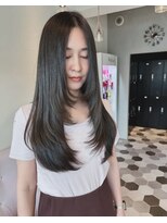 リベラル(liberal)&nbsp;髪質改善 シャギーレイヤー オリーブベージュ【20代/30代/40代】