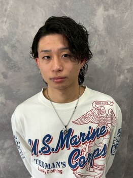 段の写真/【一宮駅から徒歩5分】カラーと特殊系の二刀流スタイリストの登場☆段はパーマだけじゃない！！