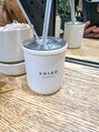 グロス(gloss) シロの香りが好きなので店内のディフューザーはシロです
