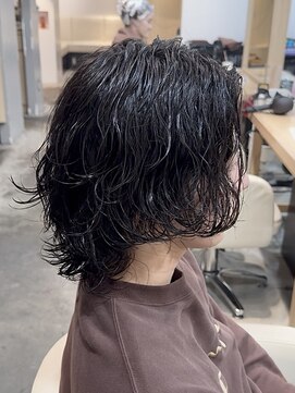 アイトーキョーリタ 渋谷(AI TOKYO Rita) サーフカールルーズパーマアクティブショートバズカットシャギー