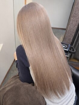 アルグラーテ (Arglarte)の写真/ブリーチ歴ありも施術可能*髪質改善トリートメント×縮毛矯正で艶感のある柔らかなストレートヘアへ