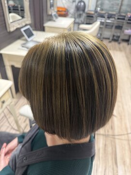 美容室 マーラ アンブレラカラーdeボブ