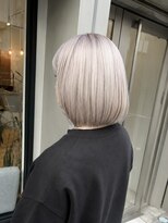 リア トーキョー(Lia TOKYO)&nbsp;ホワイトシルバー/ブリーチカラー