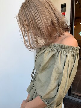 サロンドミルク 溝の口店(salon de MiLK) 20代30代40代/ミディアムレイヤーベージュカラー!