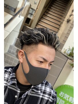 ドルクス 日本橋(Dorcus) 東京barber日本橋フェードメンズハイライトツイストスパイラル