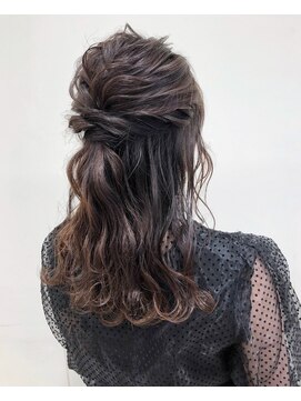 ナム(NAMU) セミロングウェーブハーフアレンジ