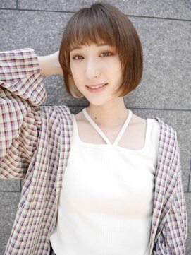 シュシュ(shushu) ぱっつんショートボブ×インナーカラー【有海一生】/髪質改善