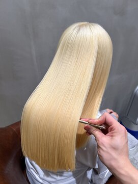 ロンド ジュルード 名古屋(Lond jeloud) ブリーチ3回でできる抜きっぱなしブロンド