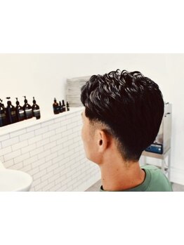 メンズの身だしなみをトータルサポート！清潔感×好印象を追求した大人の男を演出、理想のスタイルが叶う。