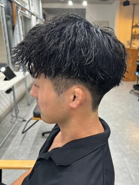 フゥ 宇都宮(FeU) 波巻きスパイラルパーマツイストパーマメンズマッシュパーマ