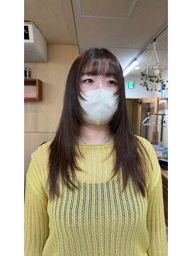 リラ バイ クオーレ(LIRA by CUORE) レイヤーカット