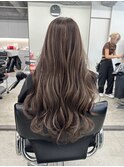 くすみベージュマロンベージュホワイトブロンド細めハイライト
