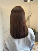 透明感ブラウン×ストレートミディ