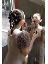 アトロ(Atoro)&nbsp;結婚ヘア/結婚式ヘアヘアアレンジ/タイトアレンジ/参列ヘア