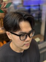 フォーコーナーズ(Four Corners)&nbsp;スキンフェードツーブロック刈り上げジェットモヒカンマンバン