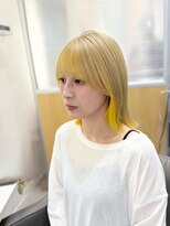 デュールイースト(Duul East)&nbsp;インナーイエロー×ミルクティーベージュ×切りっぱなしボブ