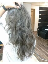 クロシェットヘアデザイン イルミナカラーグレーメッシュ