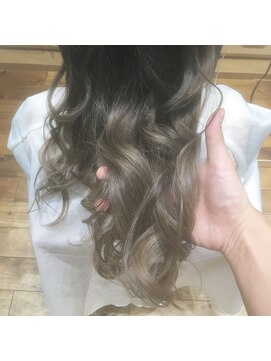 ビューイースト 亀戸 錦糸町(VIEW EAST) カラーは亀戸・錦糸町・平井・新小岩・小岩の美容室i.Eastへ!