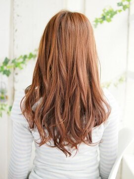 ナル 白山神社参道通り店(nalu) ゆるカールが今っぽいヘアースタイル