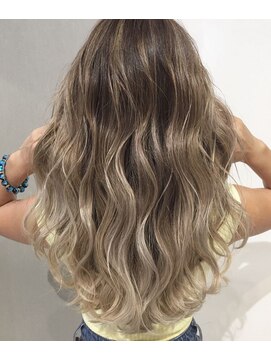 バグズ ヘアデザイン 桔梗が丘店(Baguz HAIR DESIGN) 外国人風カラー☆なみなみウェーブ☆シークレットハイライト