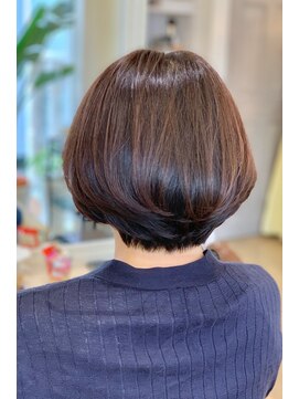 エイミーバイアフロートザガーデン 浦和店(amie by afloat the garden) ひしがたラインが綺麗なショート