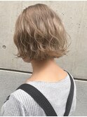 フォギーベージュ