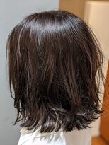 リック(LiC) 外ハネロブ グレーベージュ