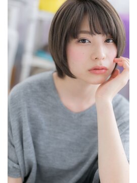 ミック ヘアアンドメイク アップ 駒込店(miq Hair&Make up) 前下がりで小顔仕上げ…ダークアッシュ丸みショート