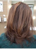 ストレートしすぎない癖を活かしたナチュラルストレート