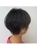 大人可愛いひし形耳掛けマッシュショート