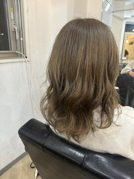 エンリー(ENlee) 【白鳥未来】ミルクティーベージュ×ミディアム