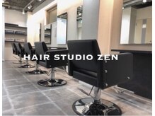 ヘアースタジオゼン アドバンス(hair studio Zen advance)の雰囲気（落ち着きのあるスタイリッシュな店内）