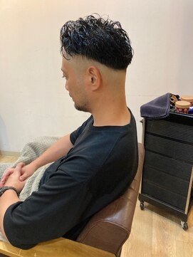 グランバイ アトリエドングリ(Grand × AtlierDonguri) 髪質改善　ビフォーアフター　その747（フェードパーマ）