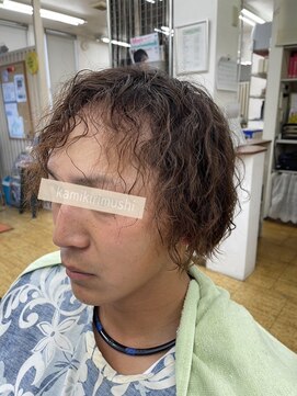 カットクラブ 髪切虫(CUT CLUB 髪切虫) ツイストスパイラルパーマ