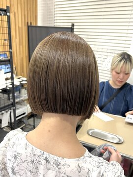 ネオリーブウリ 二子玉川店(Neolive uri) カールセミディシアーカラーレイヤーカット《二子玉川》