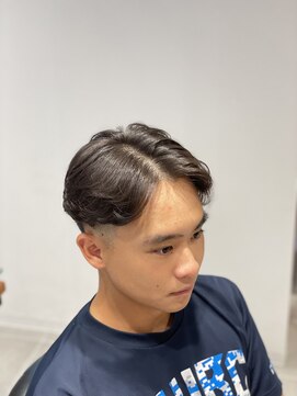 グルーマーズトウキョウ 渋谷店(GROOMER/S TOKYO) ラフカール ラルフカール メンズパーマ フェード メンズカット