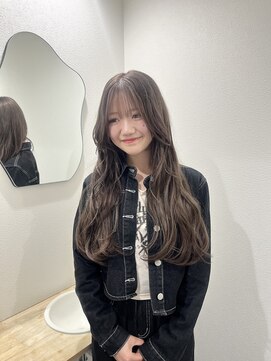 モニカ 栄店(MONIQA) ブラウンカラー