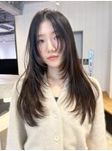 ロング顔周りレイヤー美髪韓国ヘア_ba549232