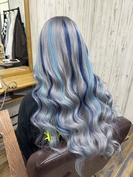 ヘアスタジオワン 藤沢店(HAIR STUDIO ONE) グレーブルー系メッシュ