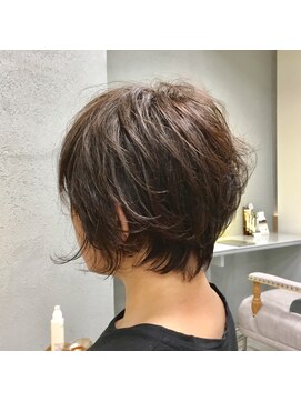 ゼロヘアーハナレ(zerohair HANARE) zerohairHANARE 癖に合わせた動きのあるショート