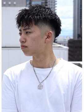 メリケンバーバーショップ コウベ(MERICAN BARBERSHOP KOBE) 七三オールバックツイストパーマかき上げヘアコンマヘア81