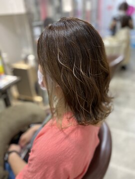 カラーリゾートAi 葛西店 インナーカラーベージュ