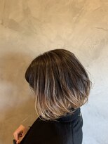 フリップ(FLIP)&nbsp;ミニボブバレイヤージュ