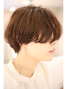 アールハーツ 峰店(R-HEARTS) 《R-HEARTSmine》☆長めバングのこなれショート☆