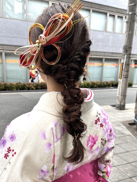 編みおろしくるりんぱカジュアルヘアセット