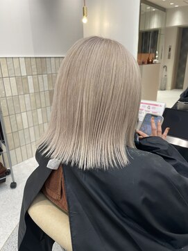 ロンドシェリ 仙台(Lond Cheri) ブロンド　ケアブリーチ　ダブルカラー　ハイトーン　艶髪