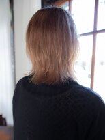 アンディアーモ ロッコ(andiamo)&nbsp;外ハネレイヤースタイル