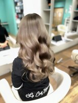 リーホリエ(Lee Horie) 【Gyo】巻いても映える?!縮毛矯正