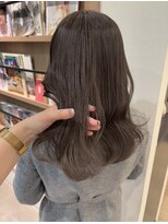 ユーフォリア 青山(Euphoria)&nbsp;【担当きょうこ】冬に大人気透明感グレージュ/艶カット/赤み消し